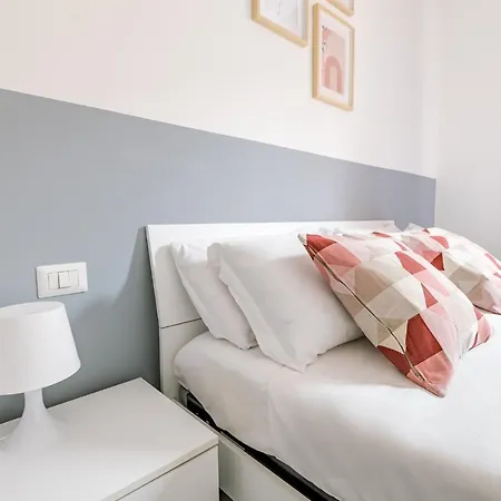 Apartment Casa Di Lolli Milan